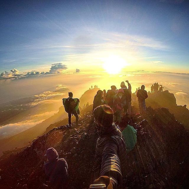 mount rinjani trekking